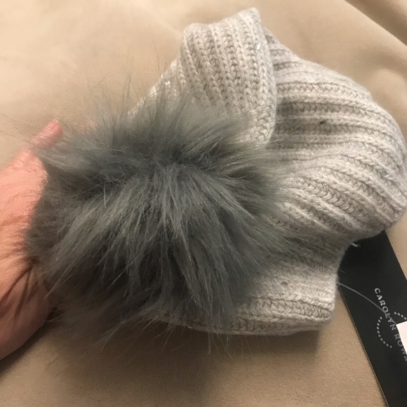 Carolyn Rowan - Picture 4 of 4